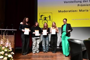 HTL1 Multimedia gewinnt bei Preisverleihung zu Deshalb Rechtsstaat