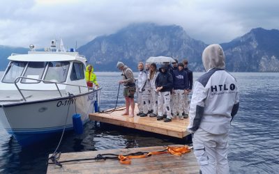 1BTC baut Schwimmsteg
